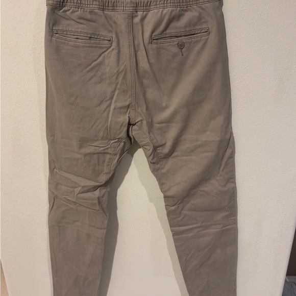 Men's Casual Tan Joggers - Picture 3 of 3